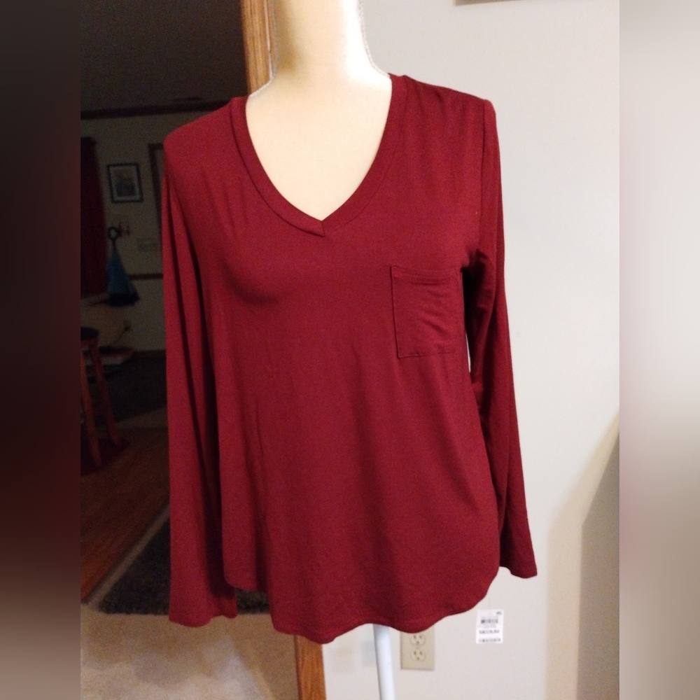 Woman's pullovers
